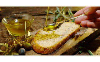 ¿Es sano tomar una cucharada de aceite de oliva en ayunas?